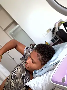 madelltheebonyn Live XXX chat