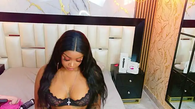 SalomeRestrepo Adlı Modelin Canlı XXX Sohbeti