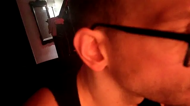 MasterDaddyCool's Live XXX Chat