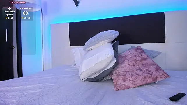 Sky_Loren Chat XXX live