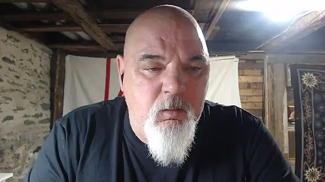 Newfiesausage1972 Chat XXX in diretta