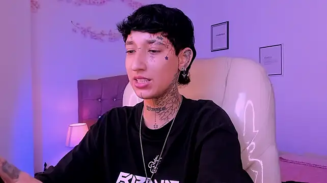 Chat XXX en directo de Luci_Rose