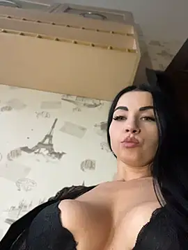 CrazzyChicks Live XXX-Chat