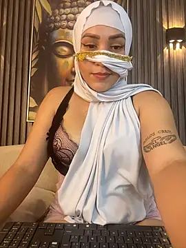 AylaNoirn Live XXX chat