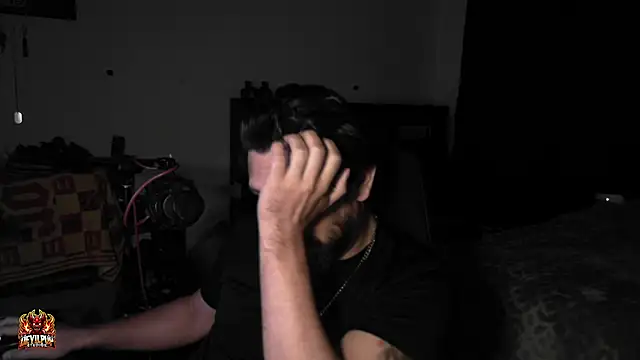 DevilPup75_ live XXX chat