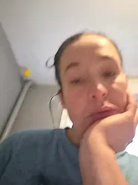 Allicciaadelicieusse Pertunjukan Webcam