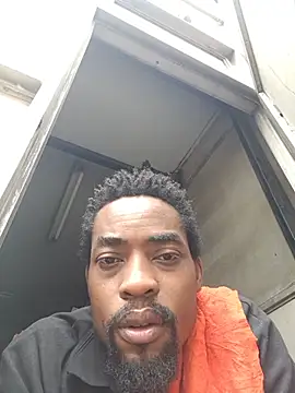 mlakabiggy Live XXX-chat