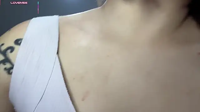 VerniceEngelkingn Live XXX chat