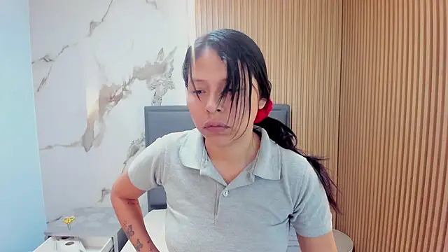 Isisleroy1n Live XXX chat