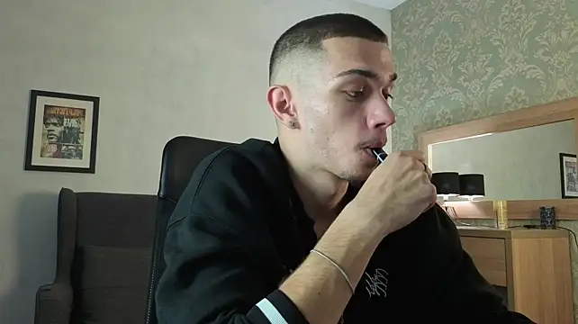 Chat XXX ao vivo de KaydenDrew