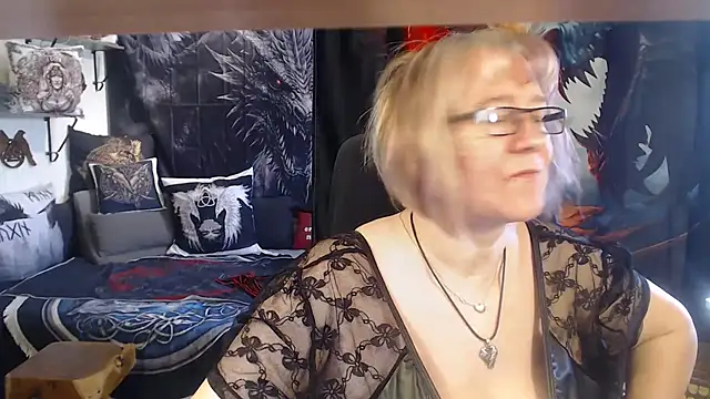 TittenMichelle Adlı Modelin Canlı XXX Sohbeti