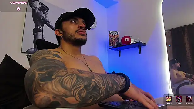 LiamReigns_ Adlı Modelin Canlı XXX Sohbeti