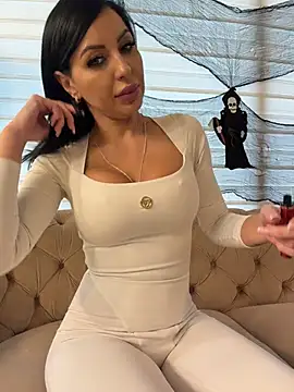 ReynaMorel's Live XXX Chat