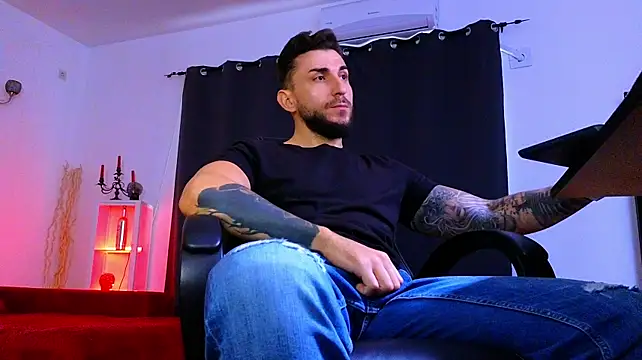 MightyAaron66 Chat XXX in diretta