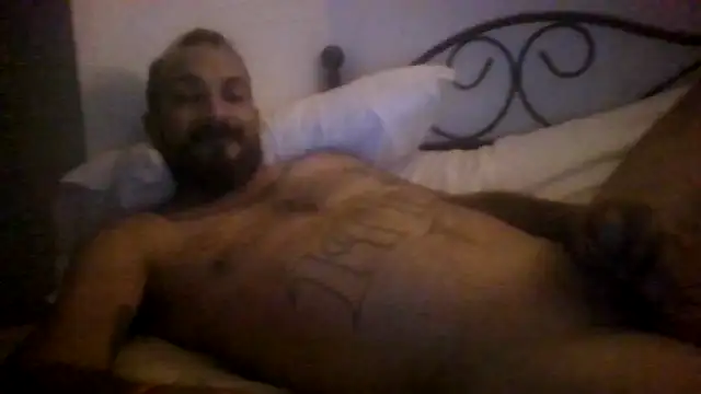 Call_Me_Snacks' Live XXX Chat