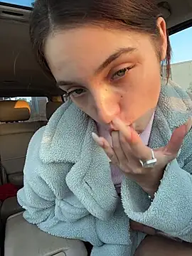 DollyTalln Live XXX chat