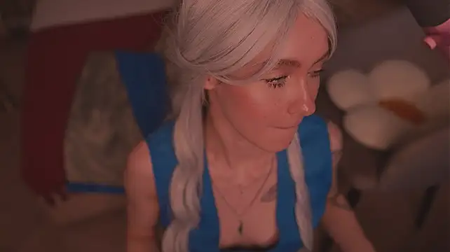 Meow_Nancy Adlı Modelin Canlı XXX Sohbeti