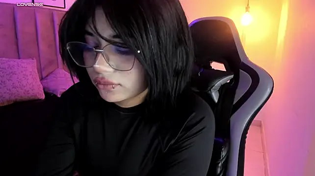 Kitty_Gang Chat XXX live