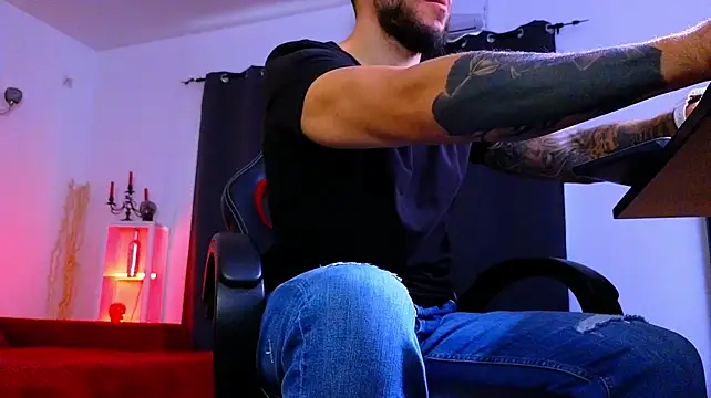 Chat +18 de MightyAaron66 ao vivo