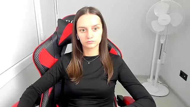 EveMoonveiln Live XXX chat