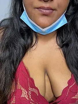 Sweet_Melon96 Adlı Modelin Canlı XXX Sohbeti