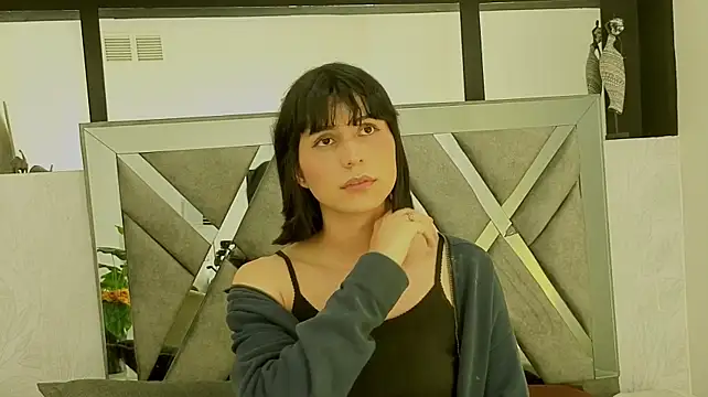 elektra_Sky_'s Live XXX Chat