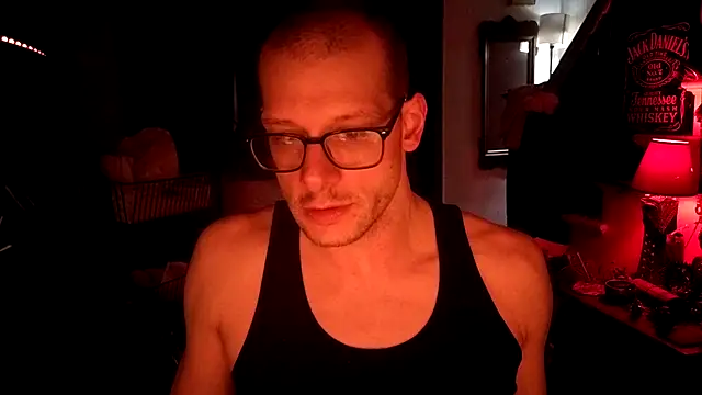 دردشة MasterDaddyCool الجنسية المباشرة