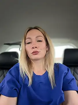 LavenderHot's Live XXX Chat