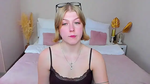 Stella_Light Chat XXX in diretta