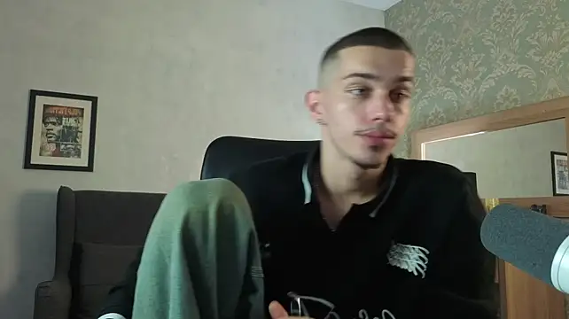 Chat +18 de KaydenDrew ao vivo