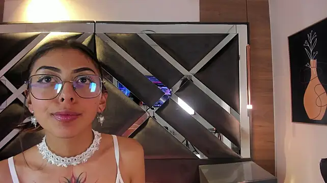 Chat +18 de CocoDream_ ao vivo
