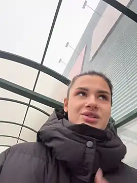 Chat +18 de MiraReach ao vivo