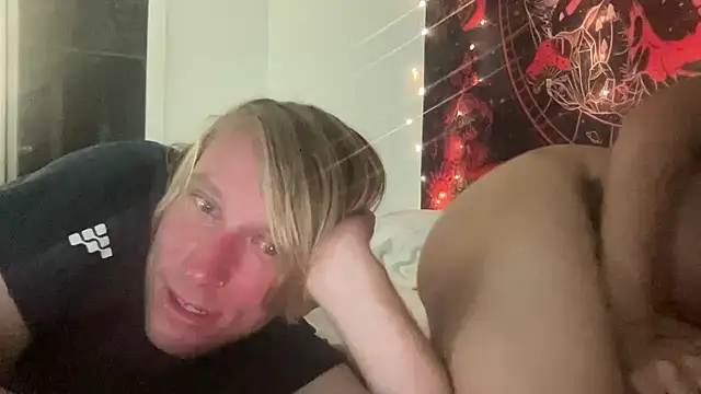 Czat XXX na żywo – NikkiAndJohnny777