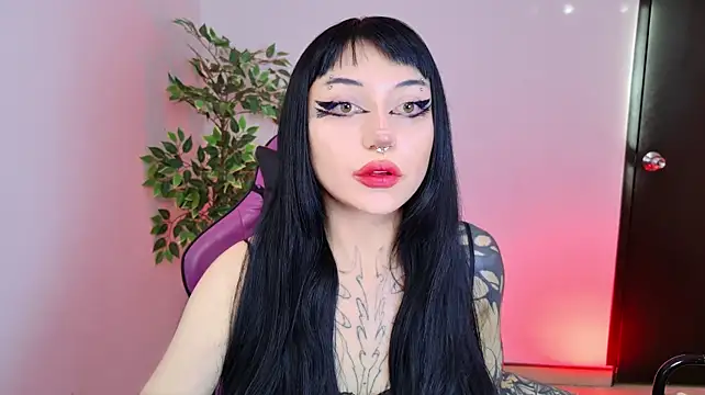 catipetite Chat XXX live