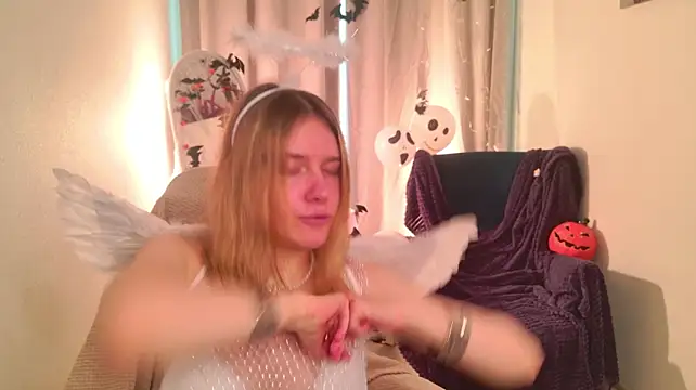 MilanaRayy Chat XXX live