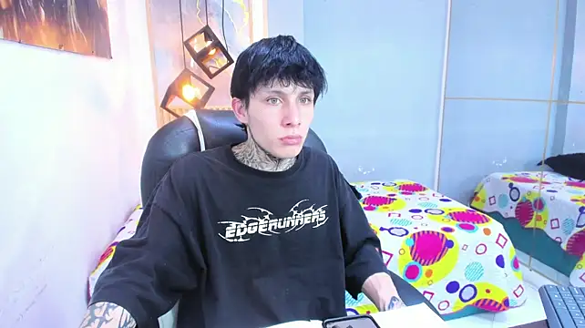 Chat XXX en directo de Cry_thereal