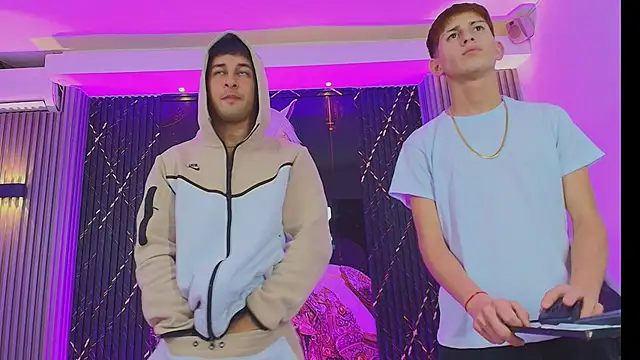 Czat XXX na żywo – The_Boy_King_