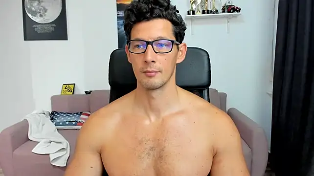 BrutusK08 라이브 XXX 채팅