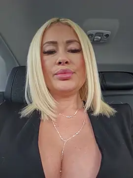 MILFBARBY 라이브 XXX 채팅