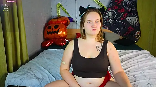 Laminel-Cassia live XXX chat