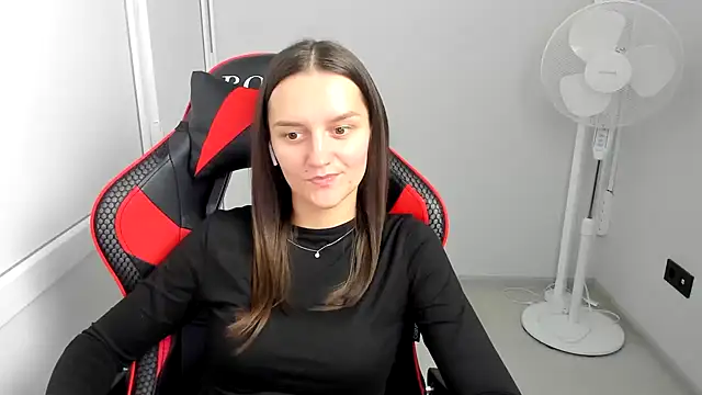 EveMoonveil Adlı Modelin Canlı XXX Sohbeti