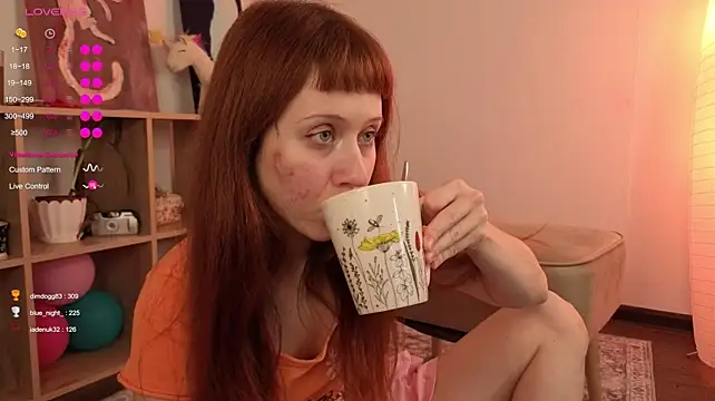 hopgals' Live XXX Chat