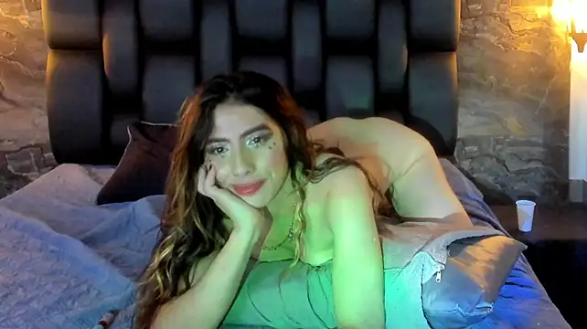 _Gold_strawberryn Live XXX chat