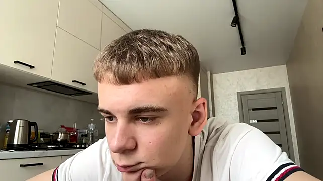 SoloFury 现场XXX聊天
