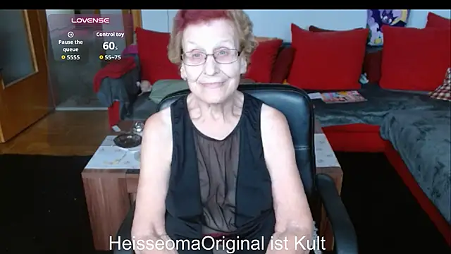 دردشة HeisseomaOriginal الجنسية المباشرة