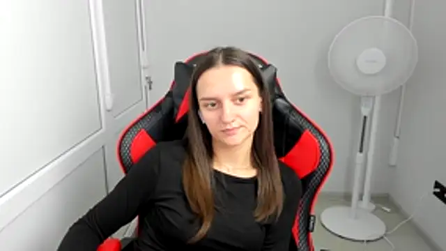 EveMoonveil Adlı Modelin Canlı XXX Sohbeti