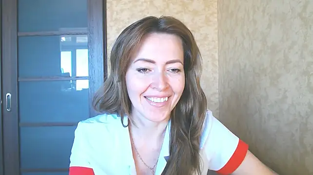 XXX chat uživo modela NicoleEunice87