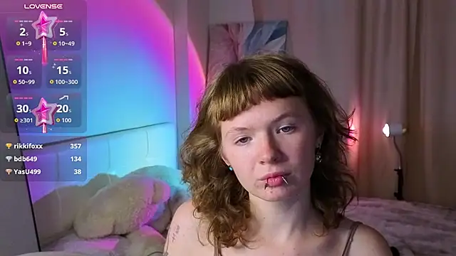 Czat XXX na żywo – VioletDesiree