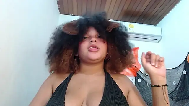 Lulu_BBW Adlı Modelin Canlı XXX Sohbeti