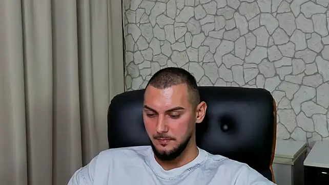 Chat +18 de ClintMasters ao vivo